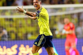 九游娱乐-C罗迎来十五赛季高光表现，中国队球迷沸腾！的简单介绍