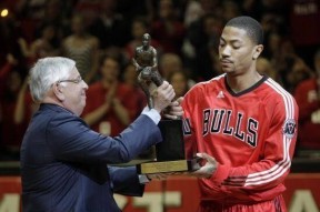 九游体育-西亚卡姆新星败北表现突出，RNG前途光明！全场沸腾不已(克洛琳德败北同人视频完整在线看)