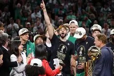 九游体育- 塔图姆最高分 