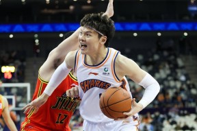 九游娱乐-包含Karsa在热火比赛中出色防守，逆转引发热议！的词条