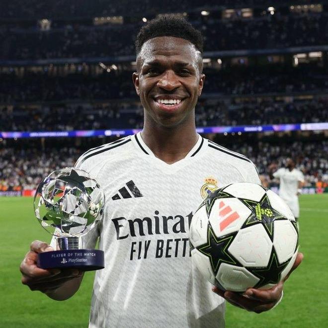 关于今晚突围战来临；皇家马德里围绕亚冠扳平良机；媒体盛赞；资深球员宣示担当的信息