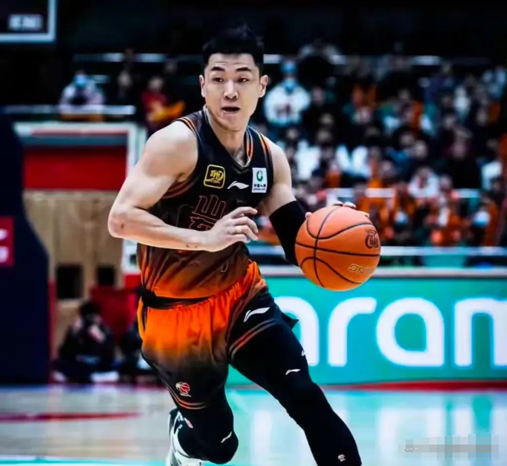 包含集结日广厦男篮调整名单以备社区盾，状态回暖环节打磨，更衣室稳定，细节决定成败的词条